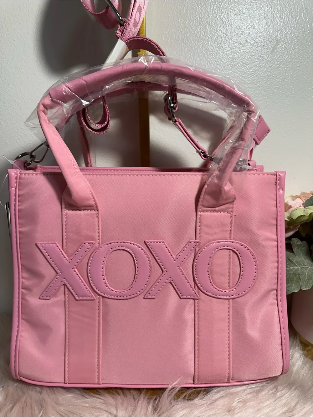 Pink XOXO Tote Handbag - Stylish Women's Bag